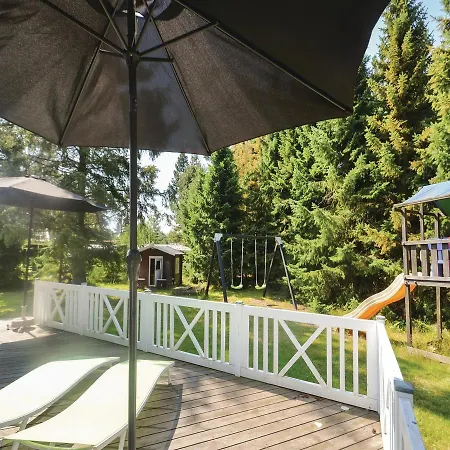 Holiday home Five-bedroom Holiday Vaeggerlose With A Hot Tub 06